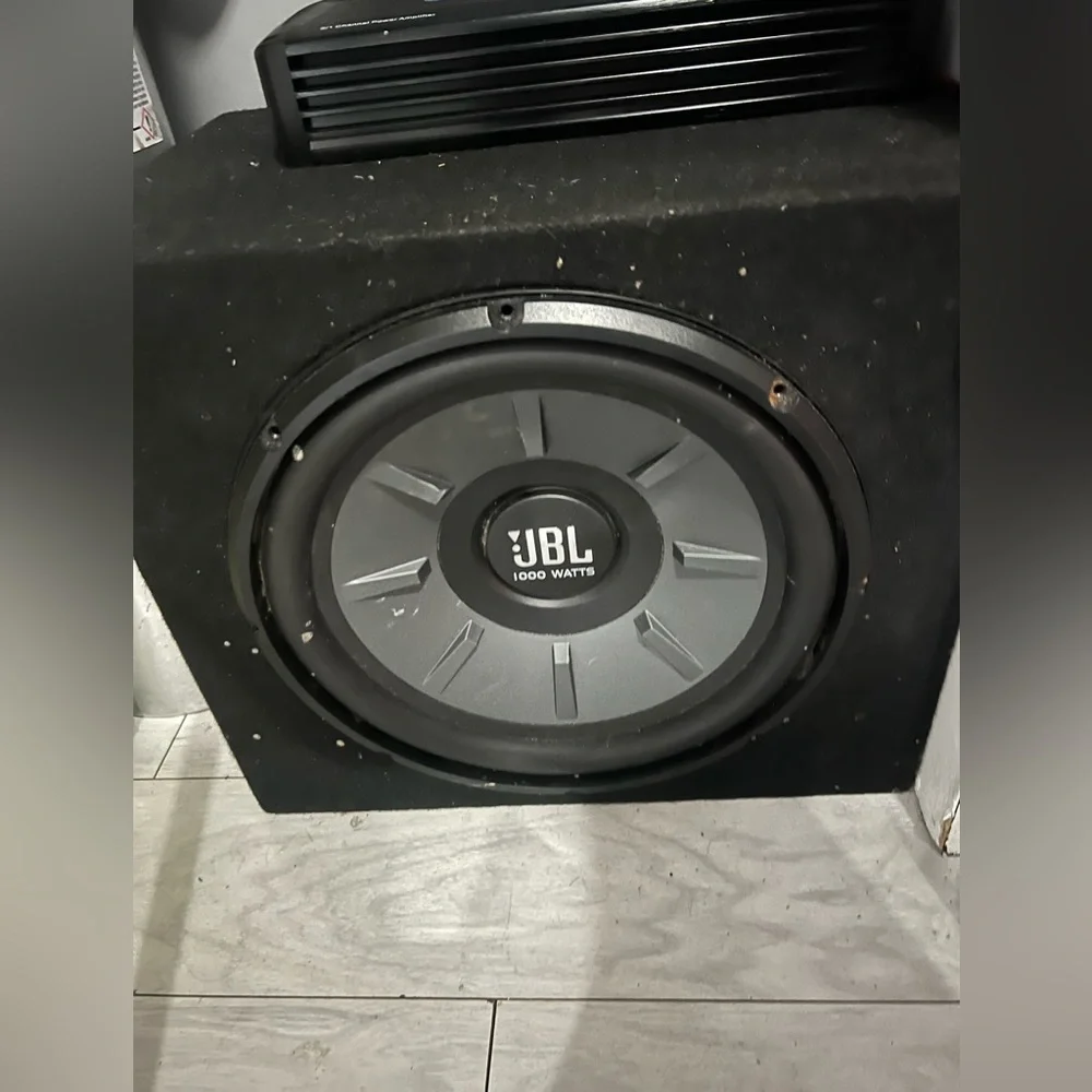 Car Sound System - Picture 1 of 2